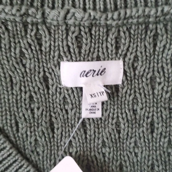 Aerie green cable knit vneck pullover sweater size XS - Picture 4 of 16